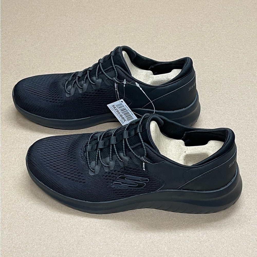 NEW- Men’s Skechers Bounder Memory Foam Shoes (black)